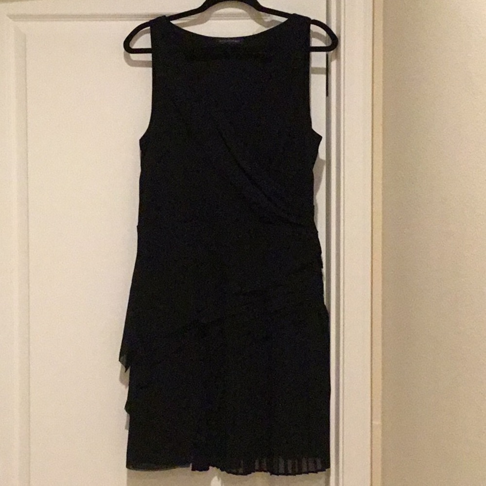 Black cocktail dress - Banana Republic